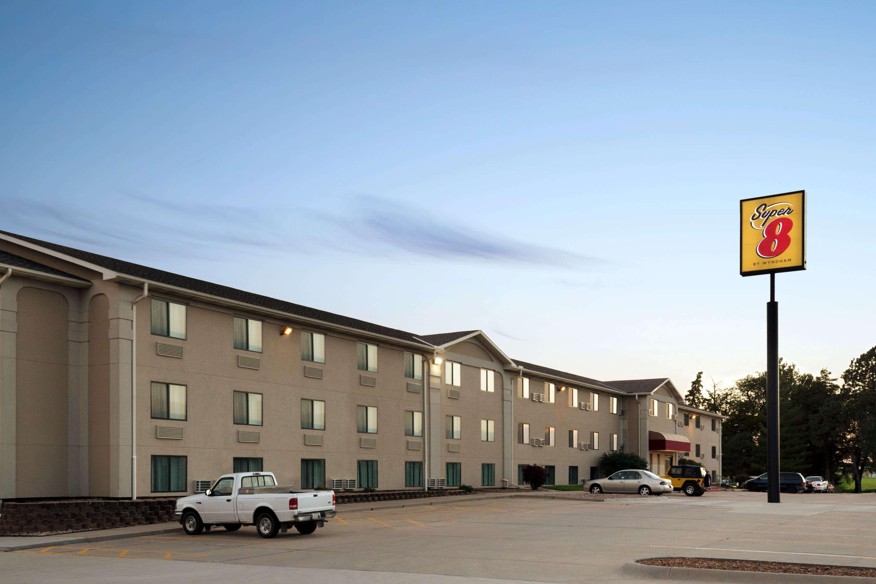 Hotel Super 8 By Wyndham Lincoln North Exteriér fotografie