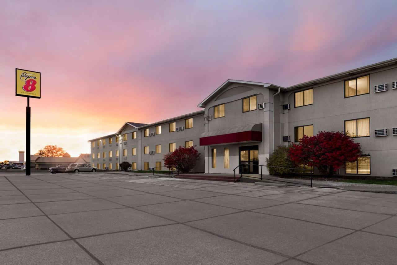 Hotel Super 8 By Wyndham Lincoln North Exteriér fotografie